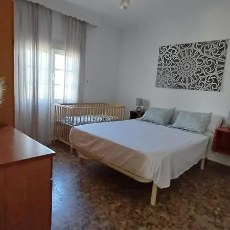 Con Piscina Privada Jardin Del Sol Solo Familias Y Parejas Chalet Conil De La Frontera